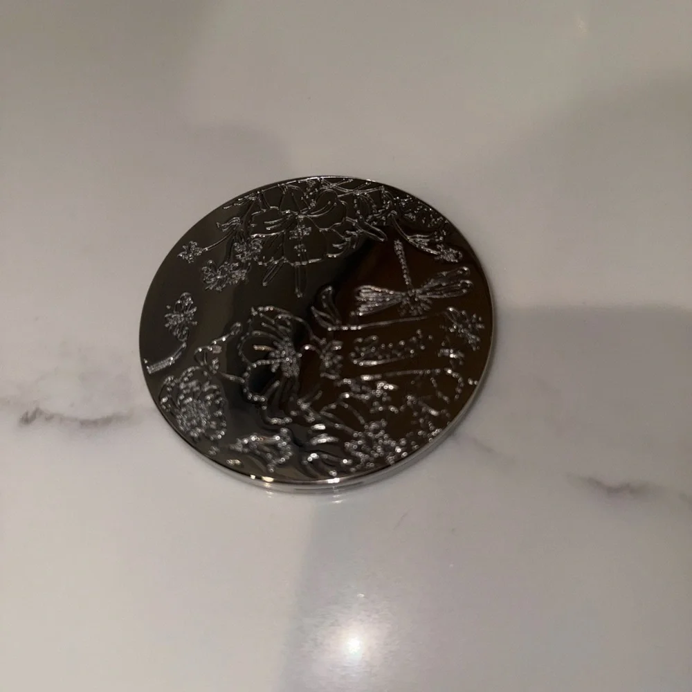 New Gucci Silver Flora Compact Mirror - Picture 6 of 12